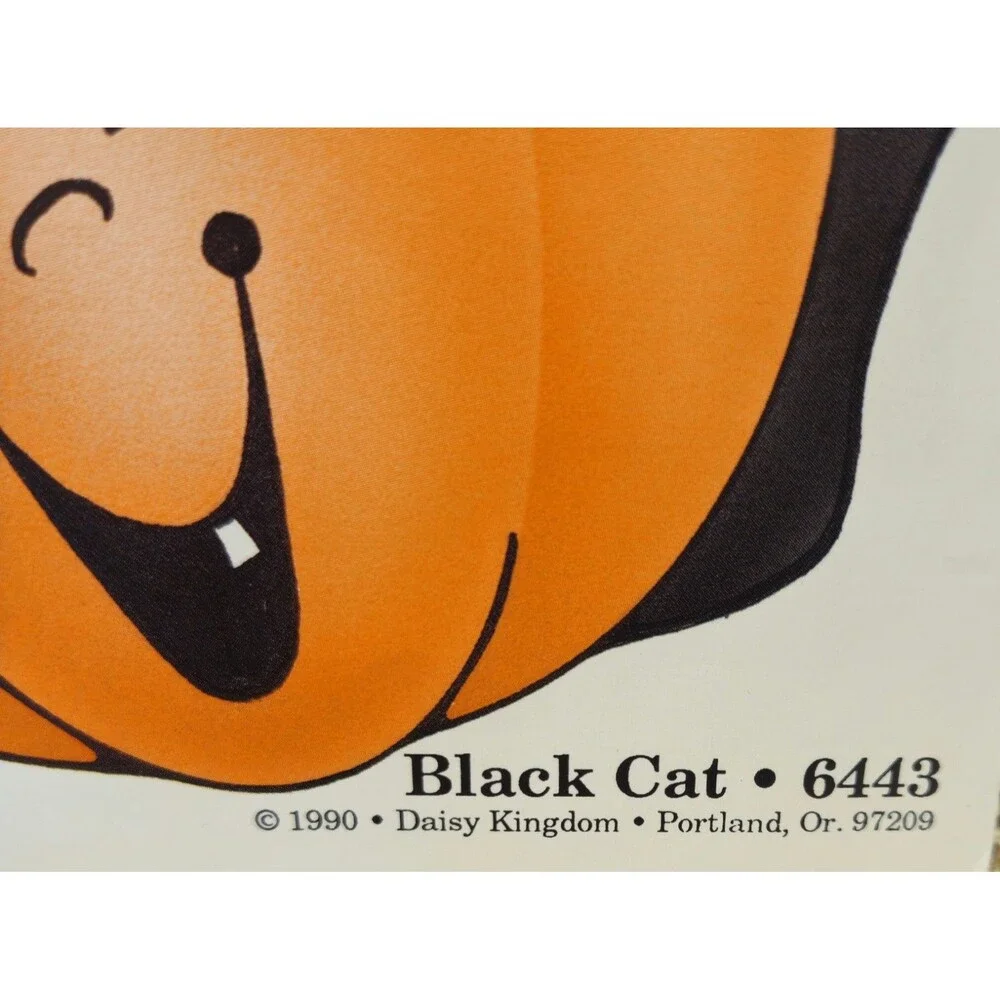 Vintage 1990 Daisy Kingdom Iron-On Transfer Black Cat 6443